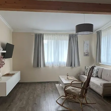 Gemuetliche In Velden! Appartamento Velden am Wörthersee